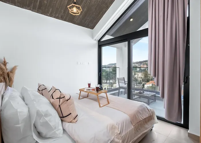 Pamboo Ampelos House By Nomads *