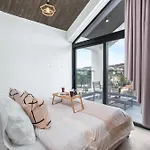 Pamboo Ampelos House By Nomads *