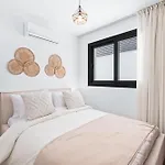 Pamboo Ampelos House By Nomads Nyaraló